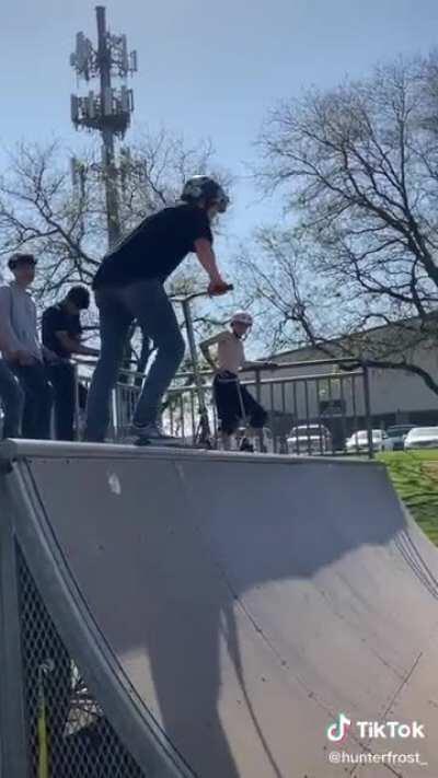 Scooter kid scoots the fuck out of the half pipe