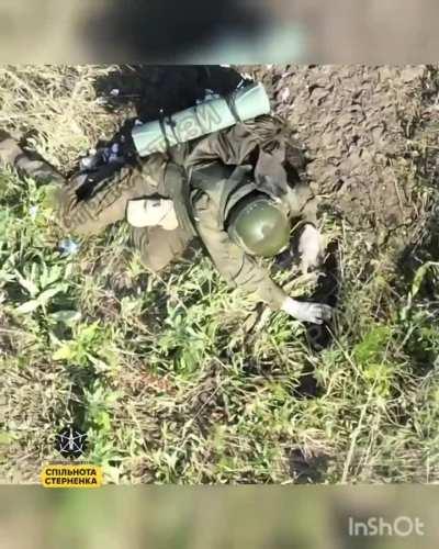 A Russian soldier commited suicide after got hit by drone