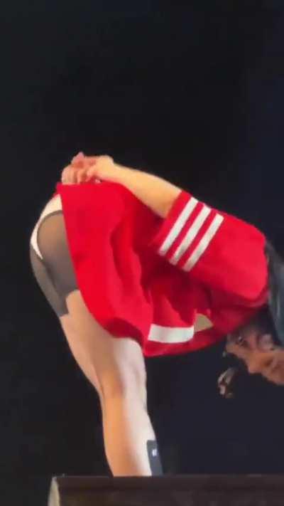 Billie Eilish beautiful ass