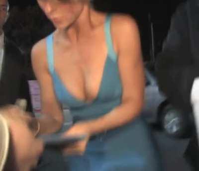 sexy cleavage