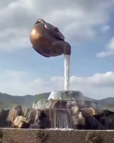 A floating teapot fountain