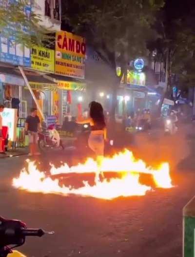 Influencer messing up the road in Vietnam