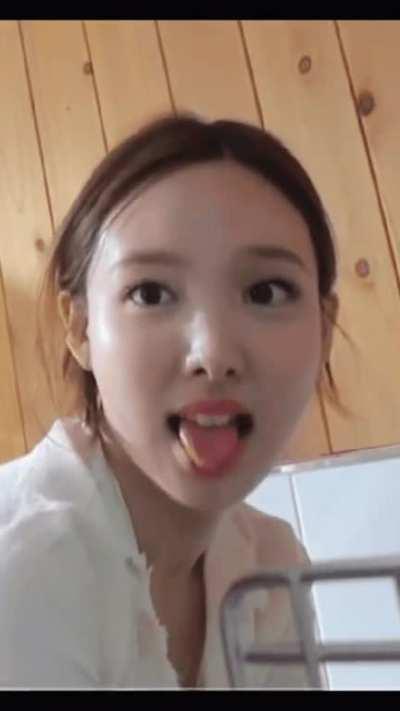 Nayeon 😛