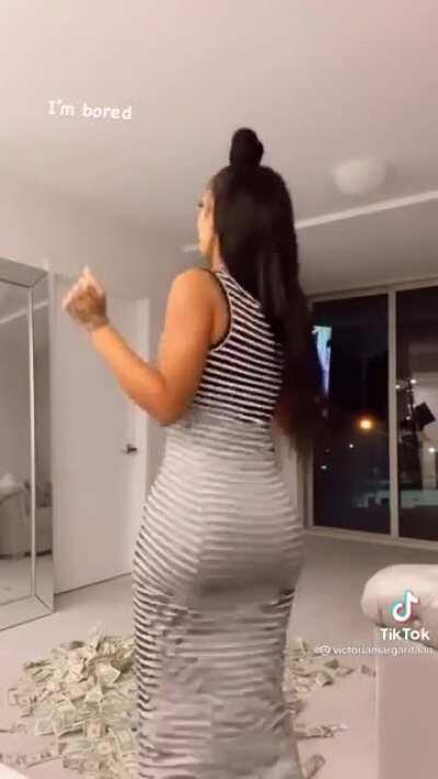 TikTok : @victoriamargaritaaa