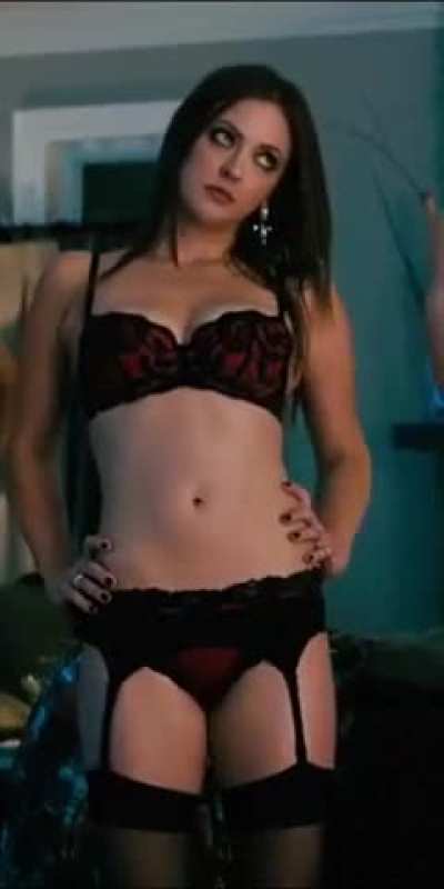 Katharine Isabelle 