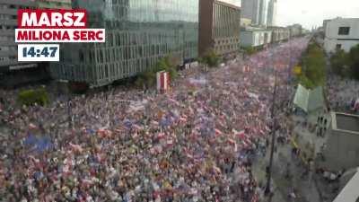 PiS próbuje zaklinać rzeczywistość ze mało ludzi. A tu proszę.