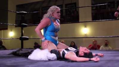 Taya Valkyrie dominating Tessa Blanchard