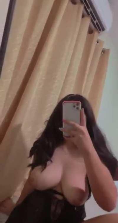 Hot Desi Papa Ki Parii 🤩 (Msg Me To Get Desi Unseen Videos For Low Price)