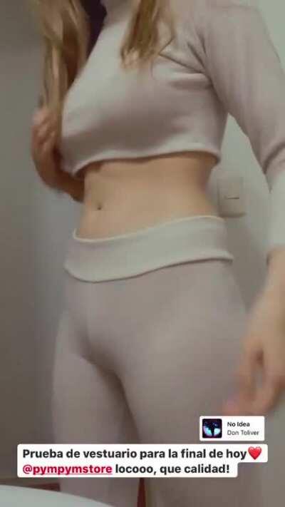 sus pezones otra vez 😍😍