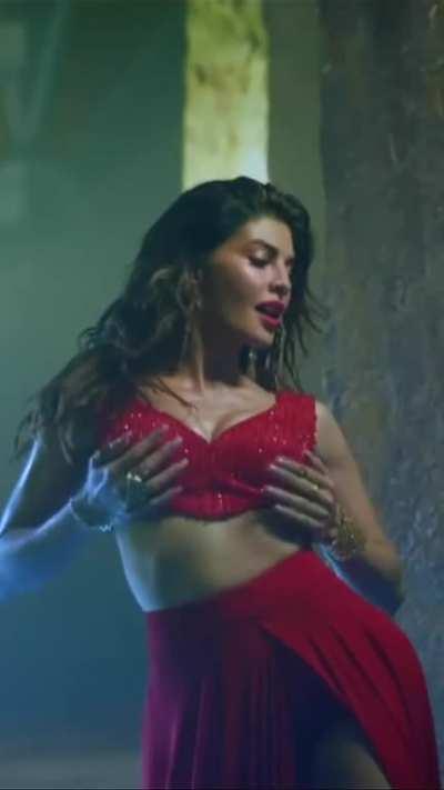 Jacqueline Fernandez paani paani in 4k edit