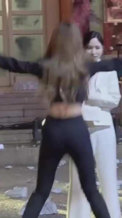 Tzuyu Ass