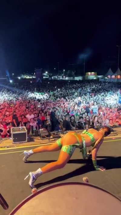 Anitta has one of the best asses in the industry