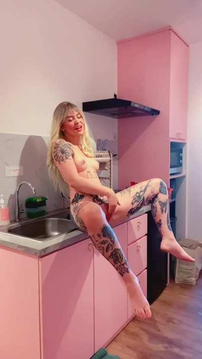 Would you fuck me on this kitchen?