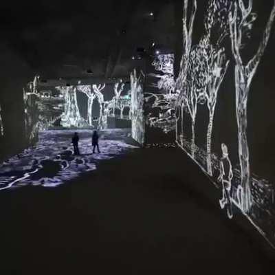 Atelier des Lumieres: Van Gogh exhibit combines art, music into immersive experience K