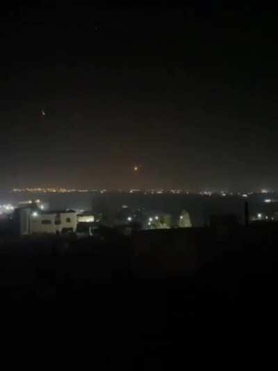 Iranian Ballistics missiles hitting Targets inside israel near Eilat