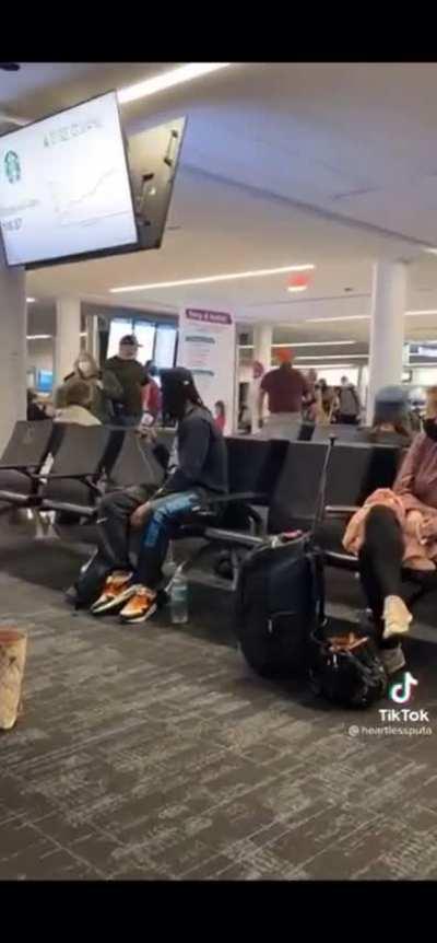 Patriot gets kicked off flight and claims “they’re trying to ruin his life”