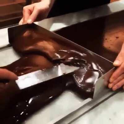 Smoothing out a chocolate ganache