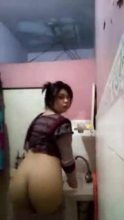 Super horny Indian babe