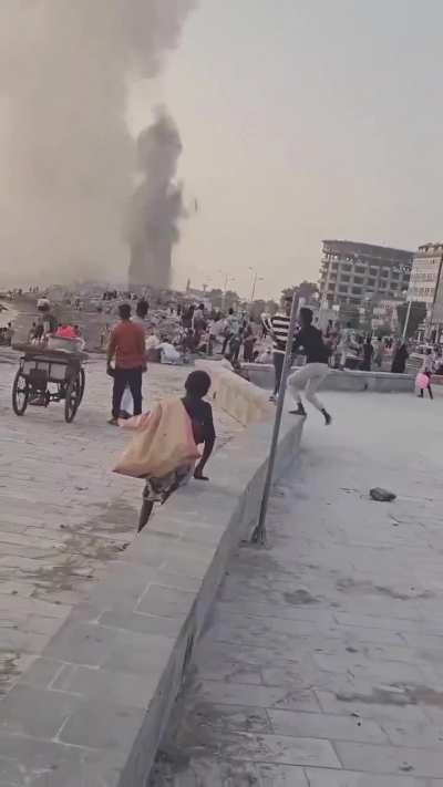 Video showing a U.S strike in the city Hodeidah today