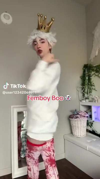 Femboy Boo 