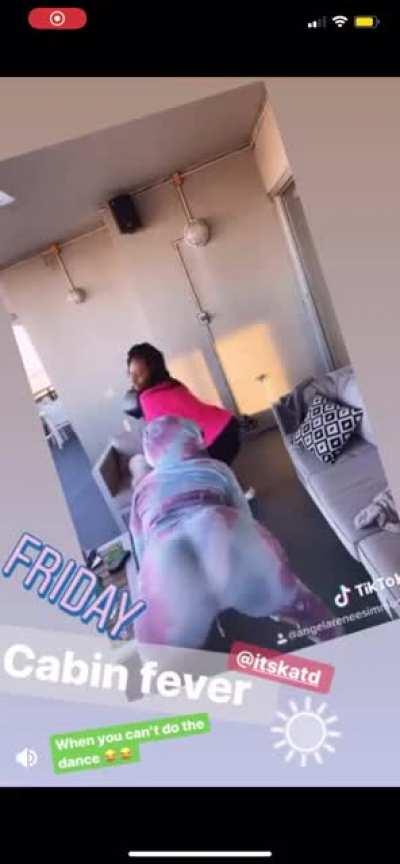 Angela Simmons Quick Twerk