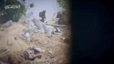 Palestinian sniper sniping and eliminating 3 israeli soldiers northen belt Hanoun,Northen gaza strip
