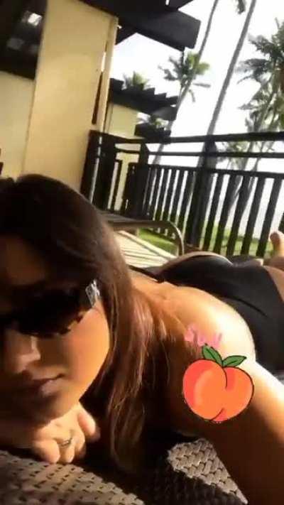 Ileana showing her own butt is a huge turn on