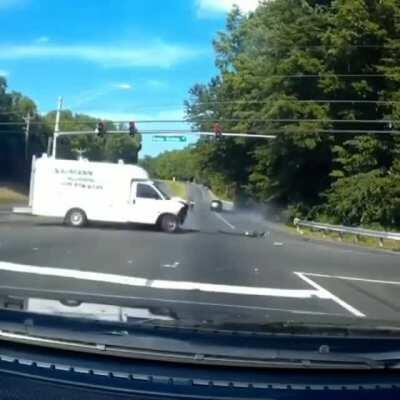 First time watching this it looked like the bike severed the front of the truck