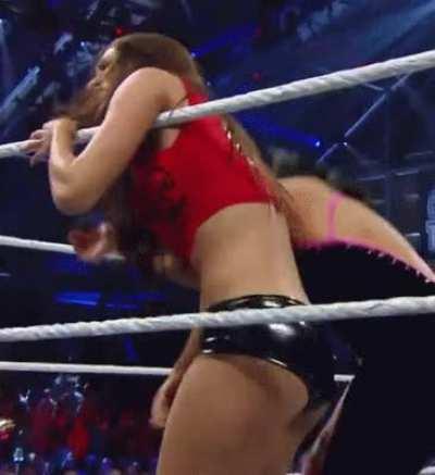 It's such a pleasure to see Nikki in trouble.