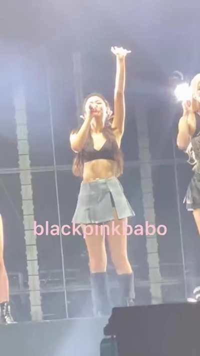 BLACKPINK - Jennie