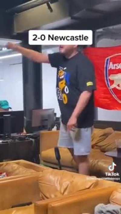 Average Bri'ish football fan