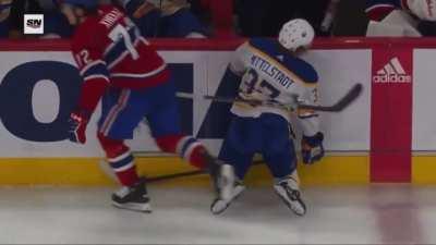 Hockey player goes on an absolute vengeance