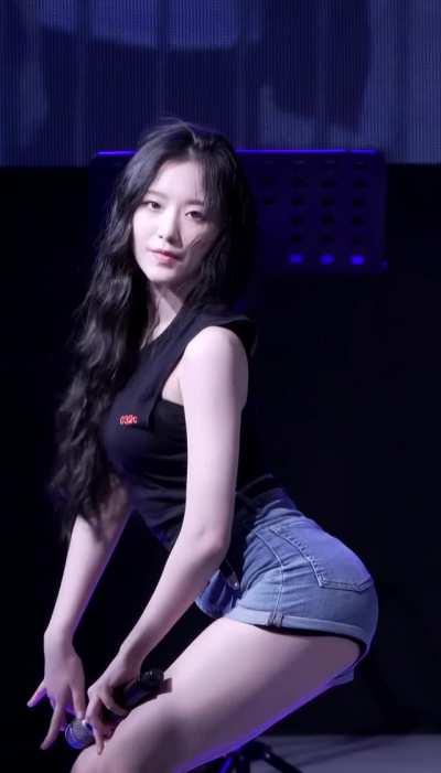 (G)I-DLE - Shuhua booty