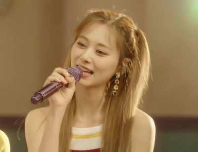 Tzuyu cute voice crack