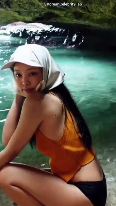 Blackpink Jennie In Swimsuit