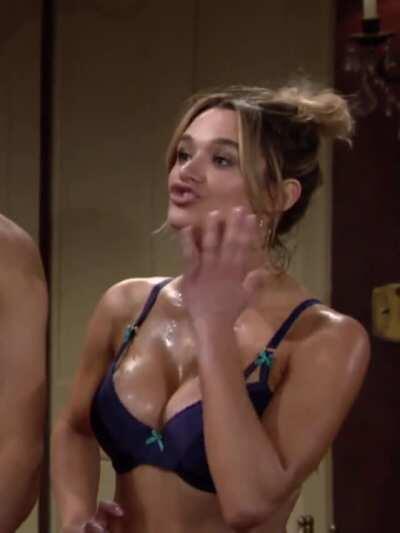 Hunter King is stacked