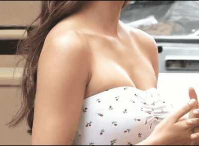 Disha patani🔥wanna squeeze the milk out of them