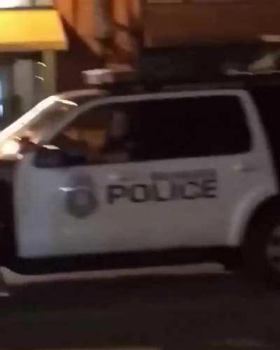 Drunk prostitutes showed twerking and ass police patrol!