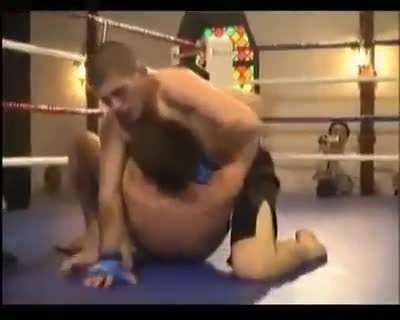 Khabib won his first fight with triangle choke and opponent also to sleep