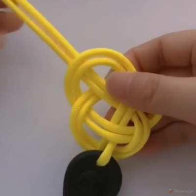 How to make a fray knot