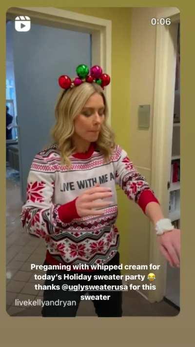 Kelly takes whip cream teasing to a new level! [December 17, 2021]