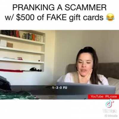 Scamming the scammer