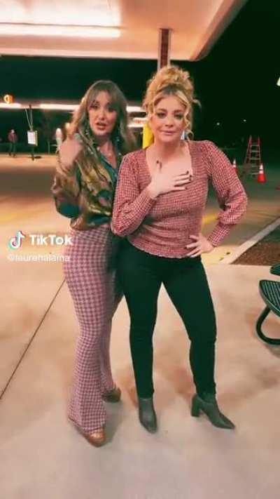 Lauren Alaina and Lainey Wilson