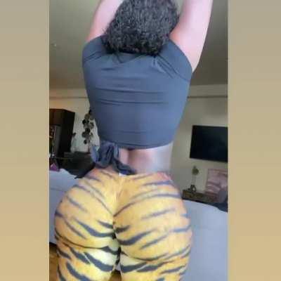 Thank ass ebony chick