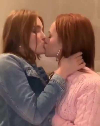 Jia Lissa &amp;amp; Ella Hughes...wow