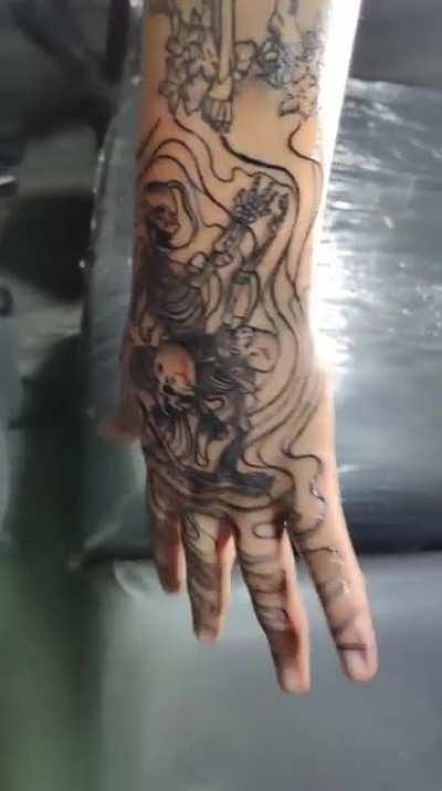 My newest tattoo, honest opinions on it? I wanted something similar to what Gakking does - Tattoo Artist: Paulo Rojas Costa Rica