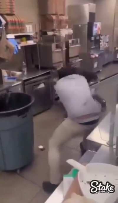 Man beats robber until he starts crying 😭