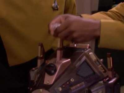 Why is Geordi so bad at coiling cables?