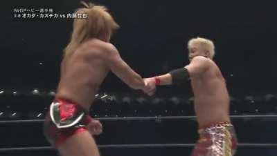 [NJPW 2018] After getting hit by a Destino, Kazuchika Okada counters a second one into a jumping, spinning Tombstone Piledriver before hitting Tetsuya Naito with a vicious Rainmaker to end things