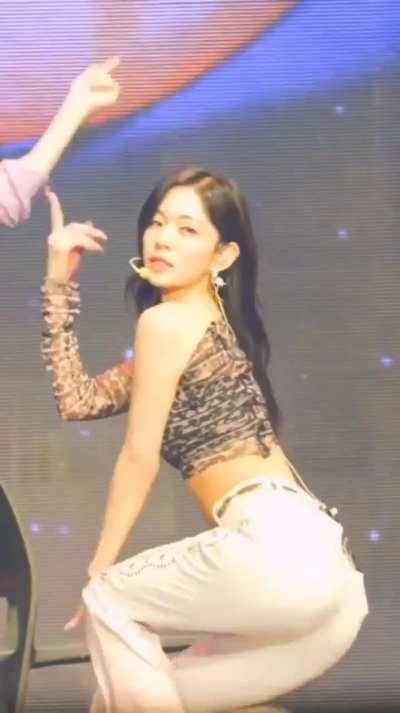 Chaeyoung 🍑